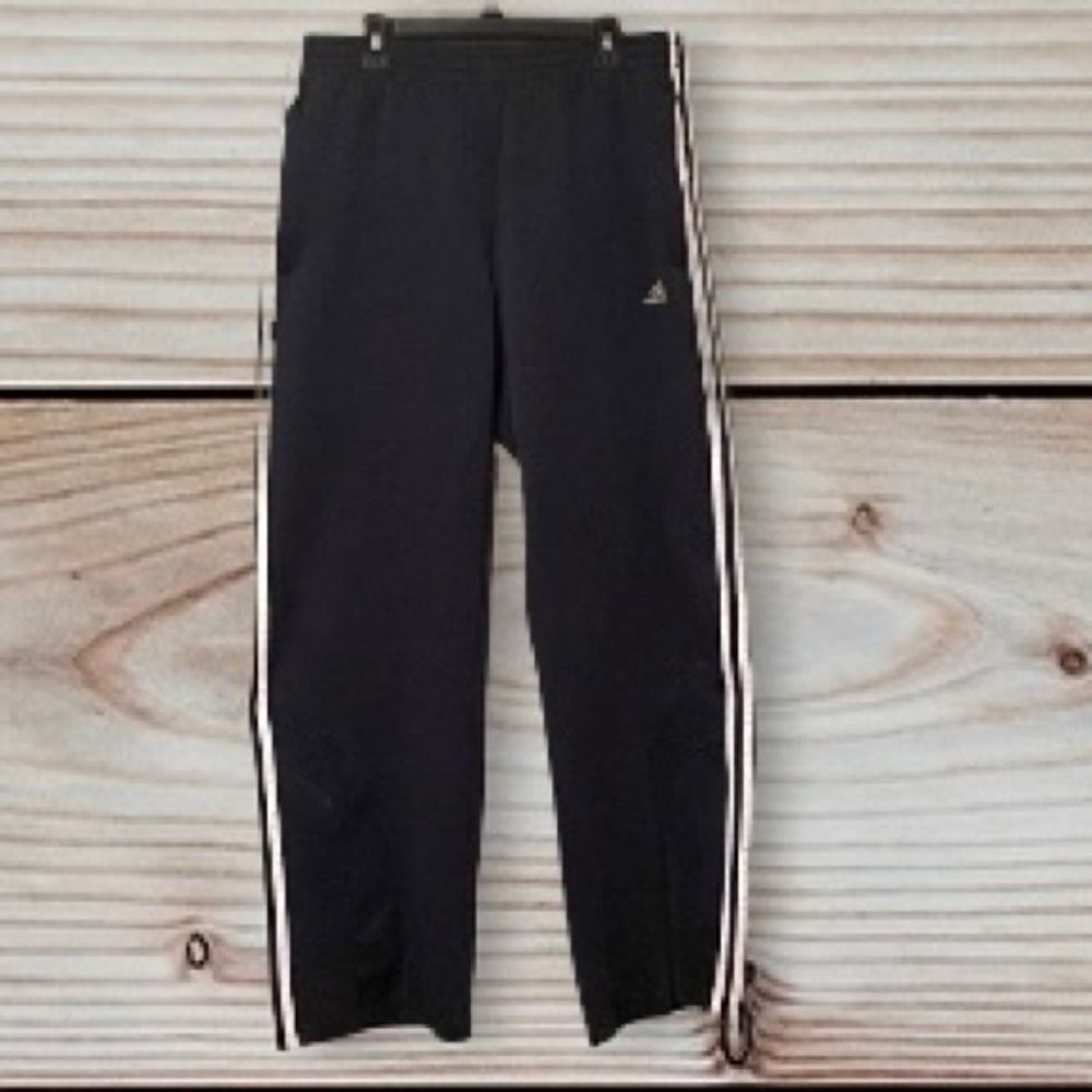 ADIDAS Navy Joggers Size Medium Size Stripes